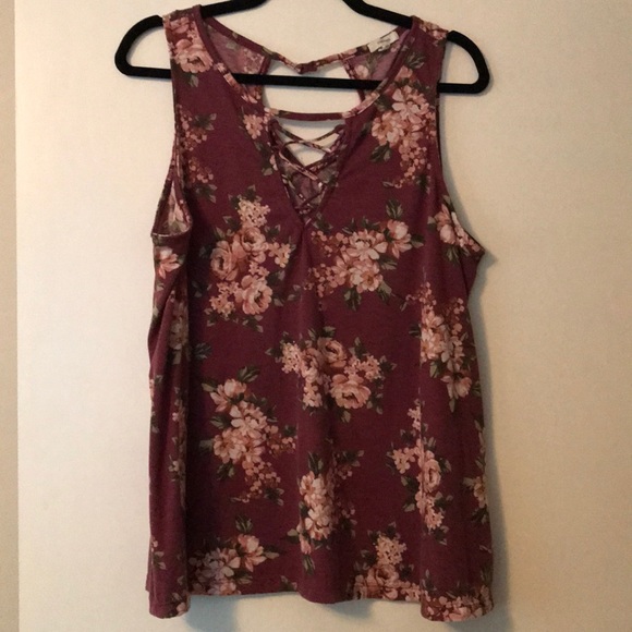 Maurice’s size XXL floral tank